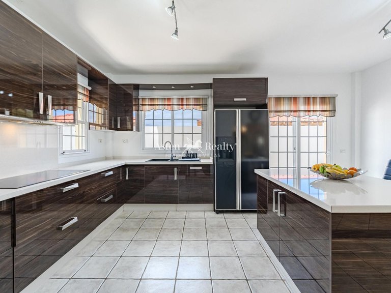 Villa for Sale in Golf Del Sur, Tenerife 31