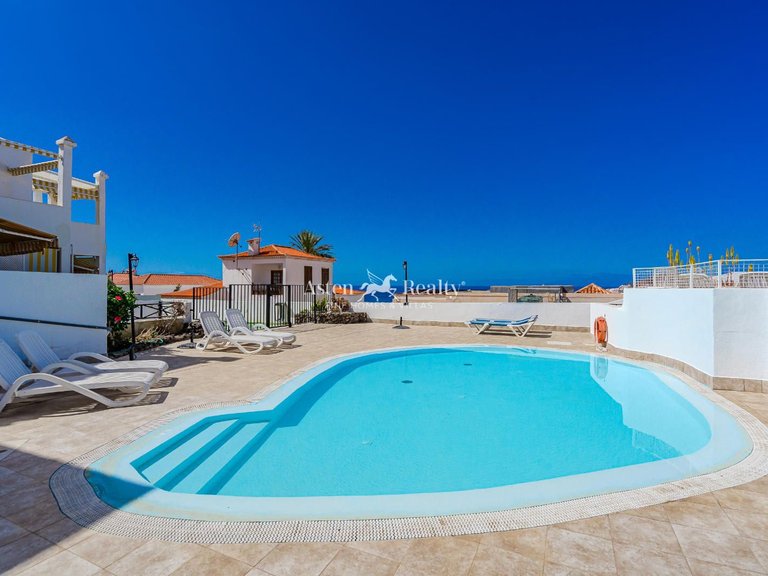 Apartment for Sale in Playa De Los Cristianos, Tenerife 15