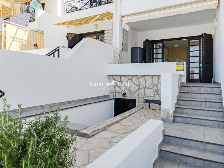 Apartment for Sale in Playa De Los Cristianos, Tenerife 11