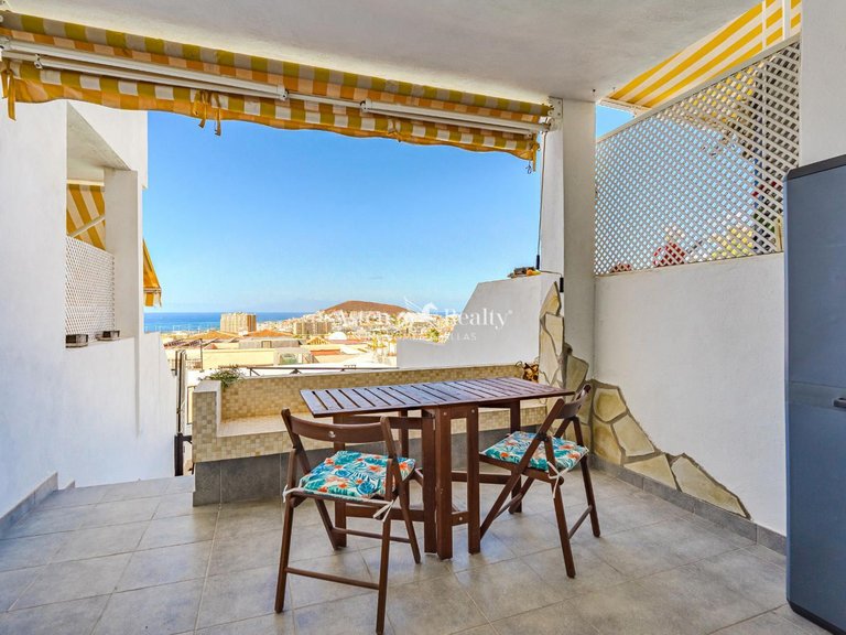 Apartment for Sale in Playa De Los Cristianos, Tenerife 1