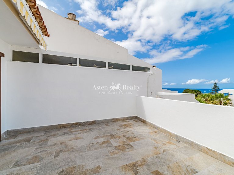 Penthouse for Sale in Playa De Los Cristianos, Tenerife 4