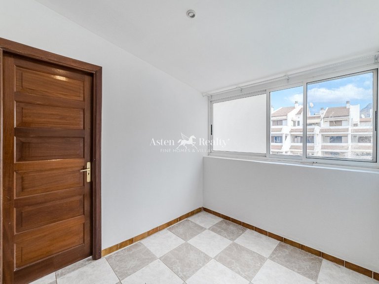Penthouse for Sale in Playa De Los Cristianos, Tenerife 15