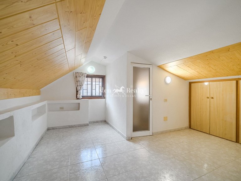 Penthouse for Sale in Playa De Los Cristianos, Tenerife 24