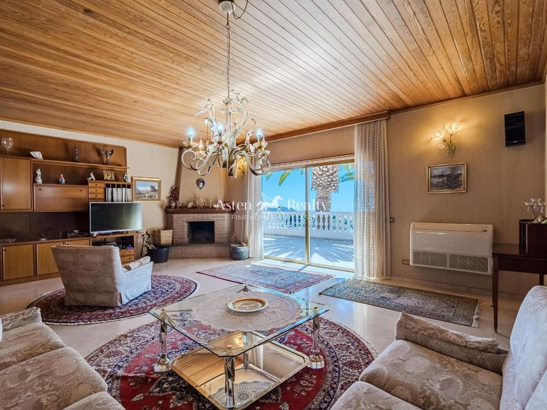 Villa for Sale in Chayofa, Tenerife 8