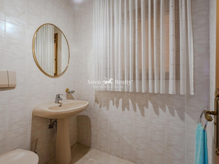 Villa for Sale in Chayofa, Tenerife 11