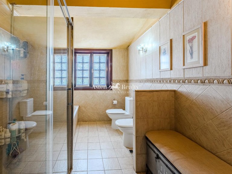 Villa for Sale in Golf Del Sur, Tenerife 11