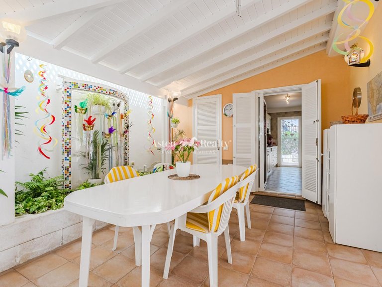 Villa for Sale in Callao Salvaje, Tenerife 6