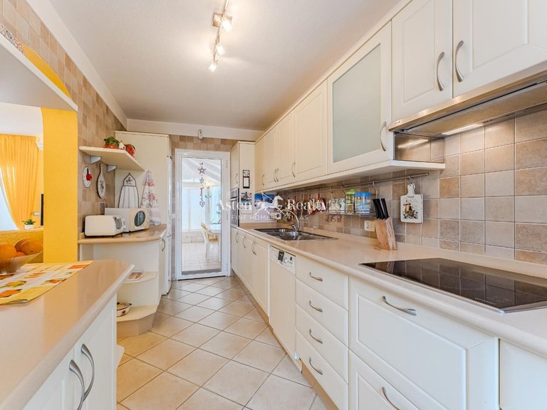 Villa for Sale in Callao Salvaje, Tenerife 7