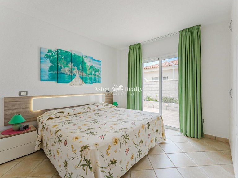 Villa for Sale in Callao Salvaje, Tenerife 13