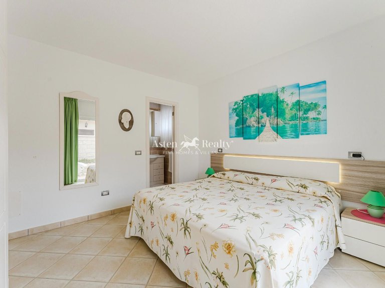 Villa for Sale in Callao Salvaje, Tenerife 14