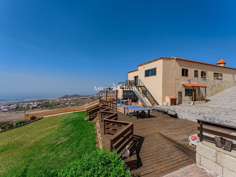 Villa for Sale in San Miguel, Tenerife 5