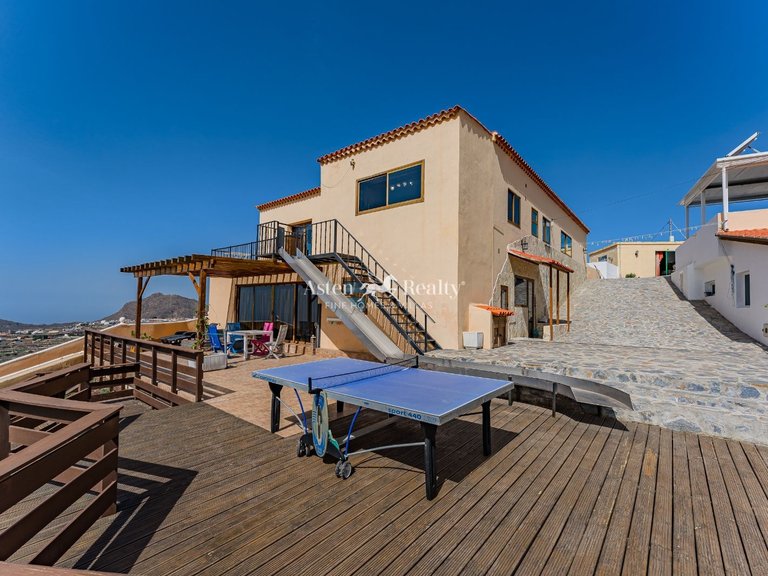 Villa for Sale in San Miguel, Tenerife 6