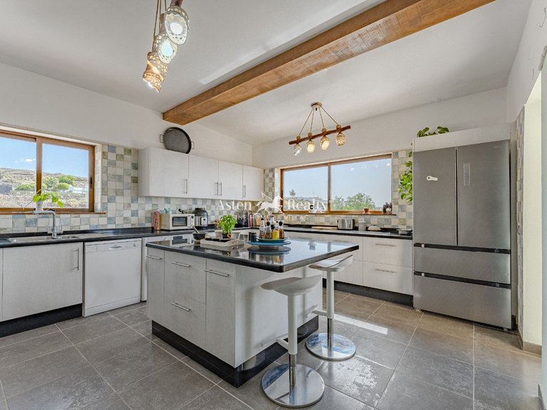 Villa for Sale in San Miguel, Tenerife 14