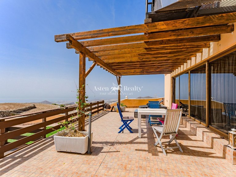 Villa for Sale in San Miguel, Tenerife 1