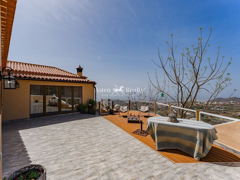 Villa for Sale in San Miguel, Tenerife 33