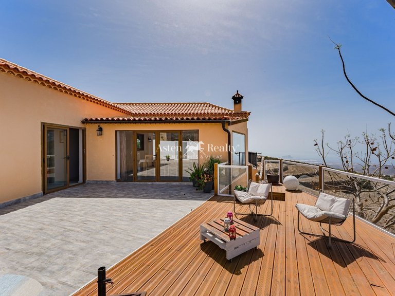 Villa for Sale in San Miguel, Tenerife 34