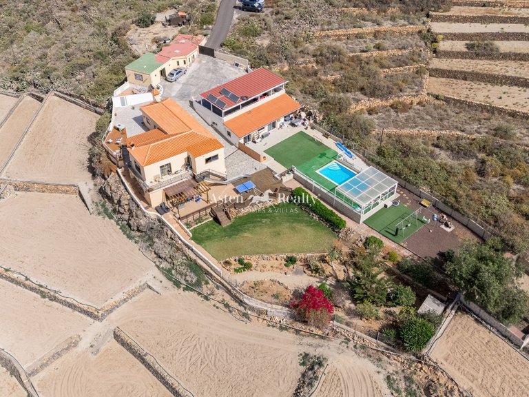 Villa for Sale in San Miguel, Tenerife 41