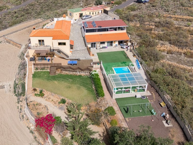 Villa for Sale in San Miguel, Tenerife 42