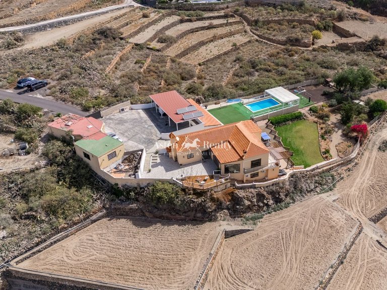 Villa for Sale in San Miguel, Tenerife 46