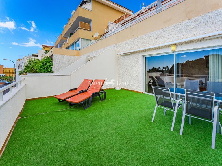 Apartment for Sale in San Eugenio Alto, Tenerife 2