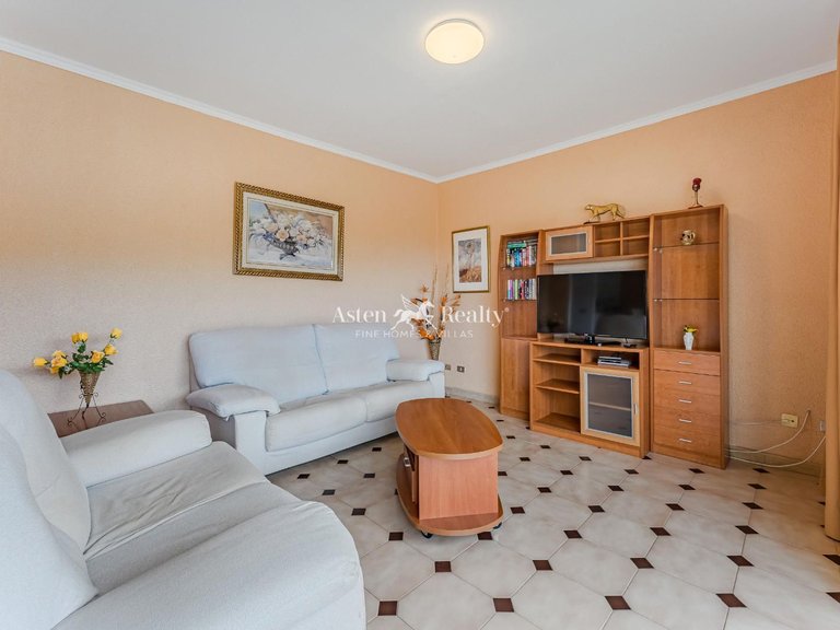 Apartment for Sale in San Eugenio Alto, Tenerife 5