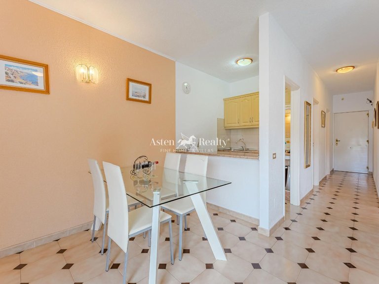 Apartment for Sale in San Eugenio Alto, Tenerife 8