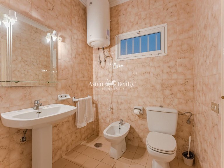 Apartment for Sale in San Eugenio Alto, Tenerife 14