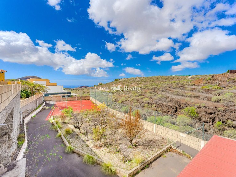 Villa for Sale in San Miguel, Tenerife 13
