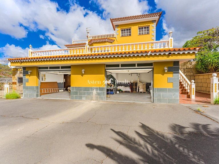 Villa for Sale in San Miguel, Tenerife 15