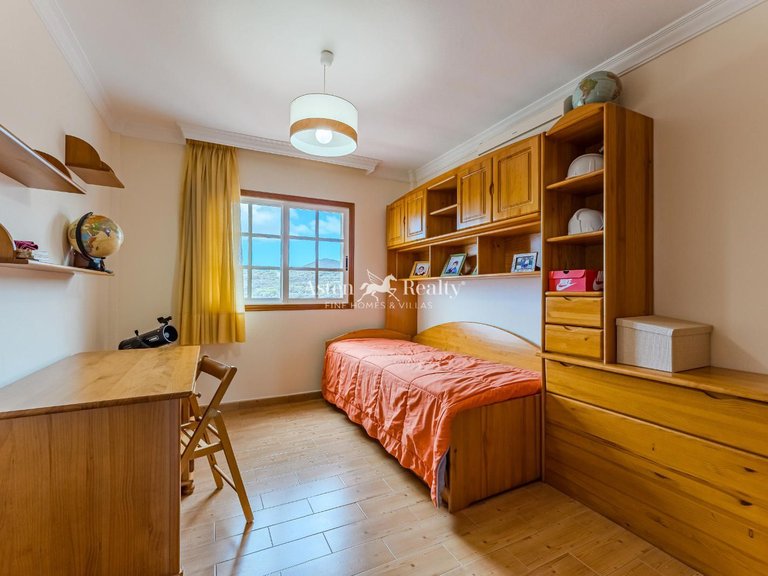 Villa for Sale in San Miguel, Tenerife 28