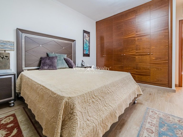 Villa for Sale in San Eugenio Alto, Tenerife 12