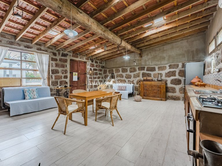 Villa for Sale in Guaza, Tenerife 36
