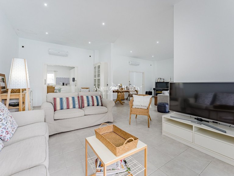 Villa for Sale in Guaza, Tenerife 13