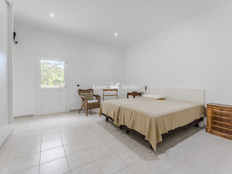 Villa for Sale in Guaza, Tenerife 21