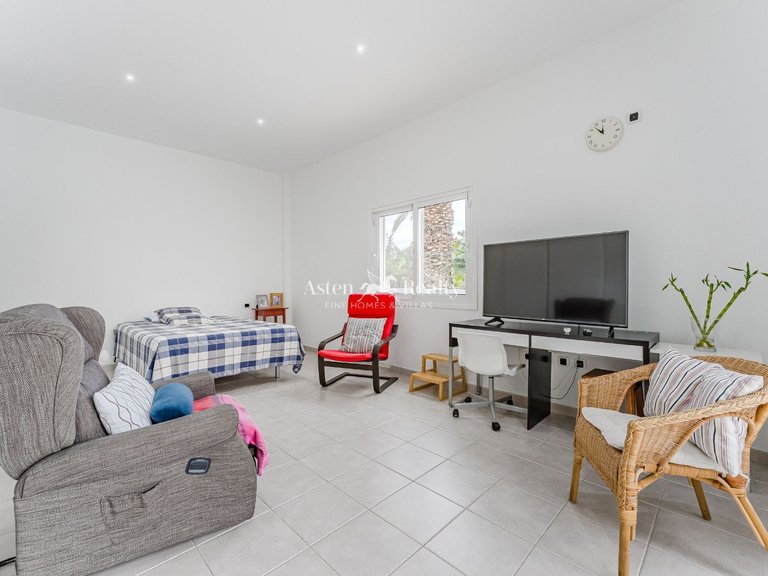 Villa for Sale in Guaza, Tenerife 24