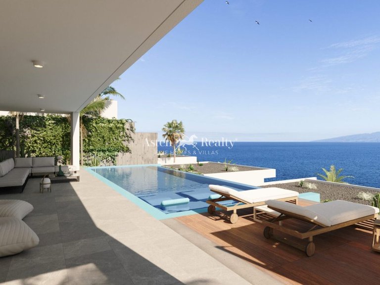 Villa for Sale in San Eugenio Alto, Tenerife 5