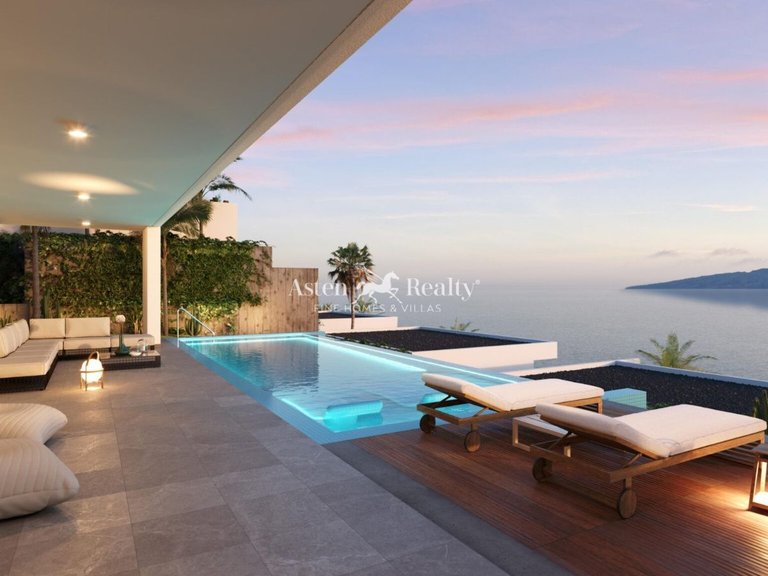 Villa for Sale in San Eugenio Alto, Tenerife 10