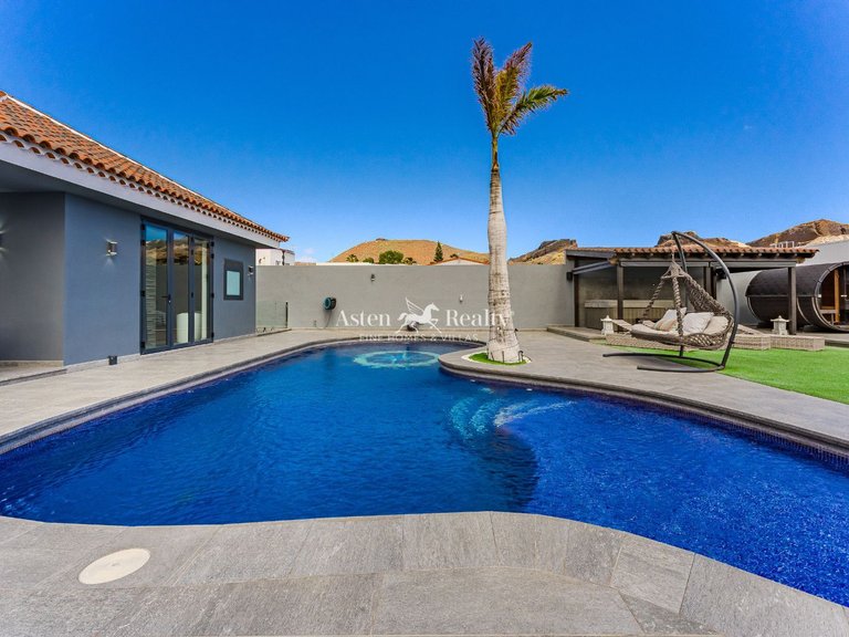 Villa for Sale in San Miguel, Tenerife 3