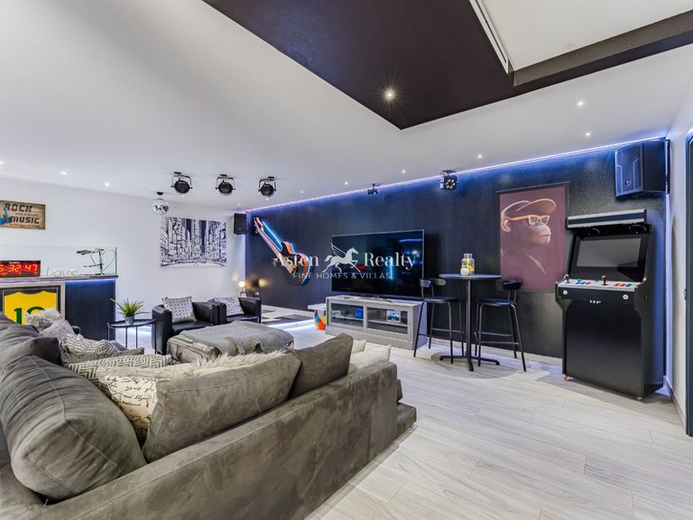 Villa for Sale in San Miguel, Tenerife 26