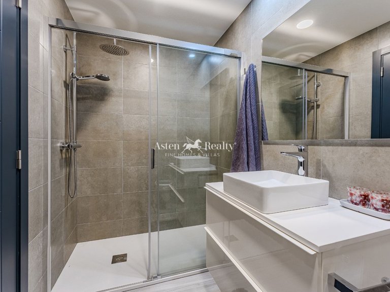 Villa for Sale in San Miguel, Tenerife 29