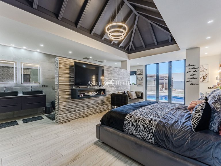 Villa for Sale in San Miguel, Tenerife 36