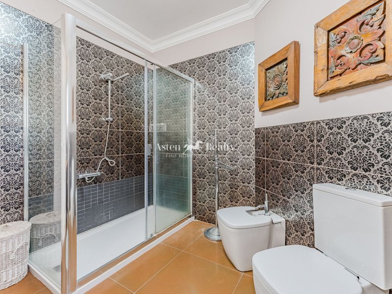 Villa for Sale in Playa De Las Américas, Tenerife 6
