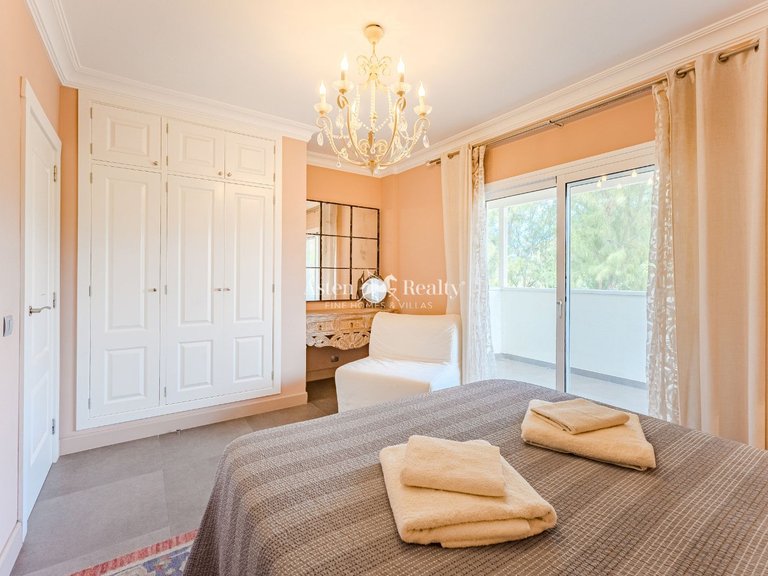 Villa for Sale in Playa De Las Américas, Tenerife 9