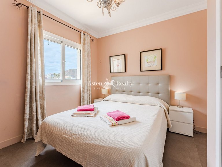 Villa for Sale in Playa De Las Américas, Tenerife 15