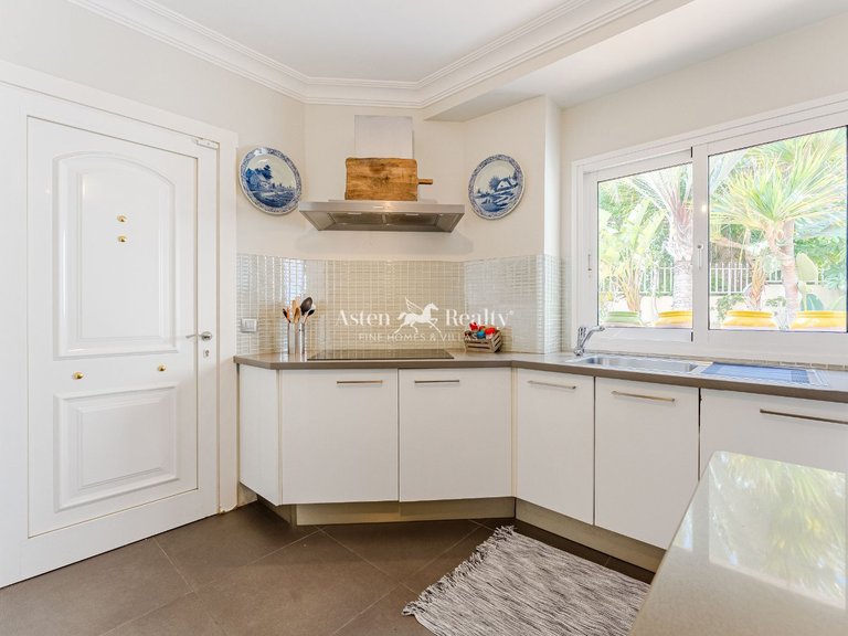 Villa for Sale in Playa De Las Américas, Tenerife 22