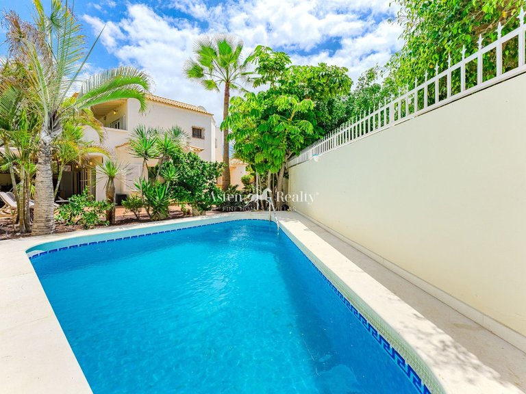 Villa for Sale in Playa De Las Américas, Tenerife 36