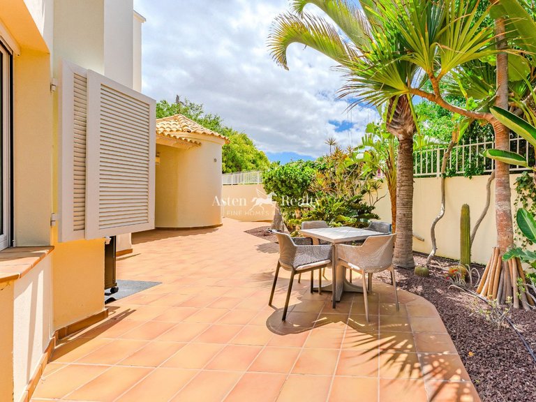 Villa for Sale in Playa De Las Américas, Tenerife 38