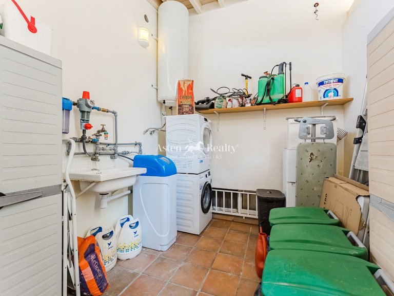 Villa for Sale in Playa De Las Américas, Tenerife 40