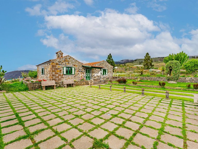 Villa for Sale in Tijoco Alto, Tenerife 22