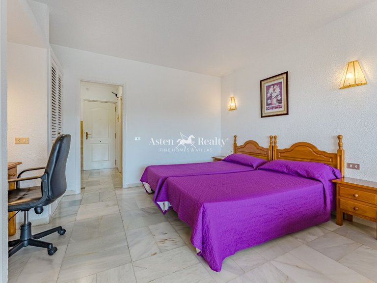 Apartment for Sale in San Eugenio Alto, Tenerife 10